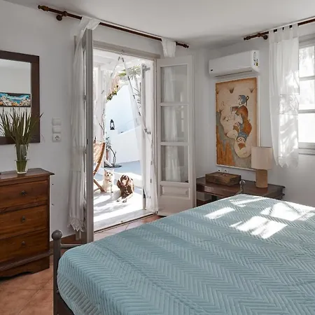 Admiral's House Santorini בית נופש