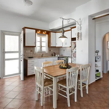 Admiral's House Santorini בית נופש Akrotírion