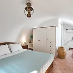 Admiral's House Santorini