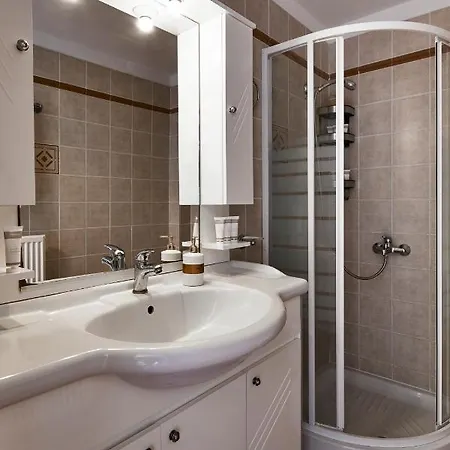 Holiday home Admiral's House Santorini *