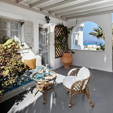 Admiral's House Santorini