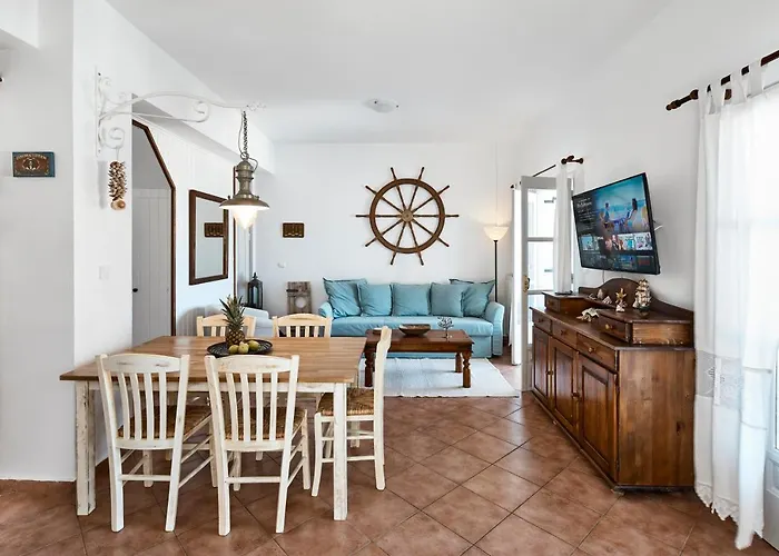 Admiral's House Santorini